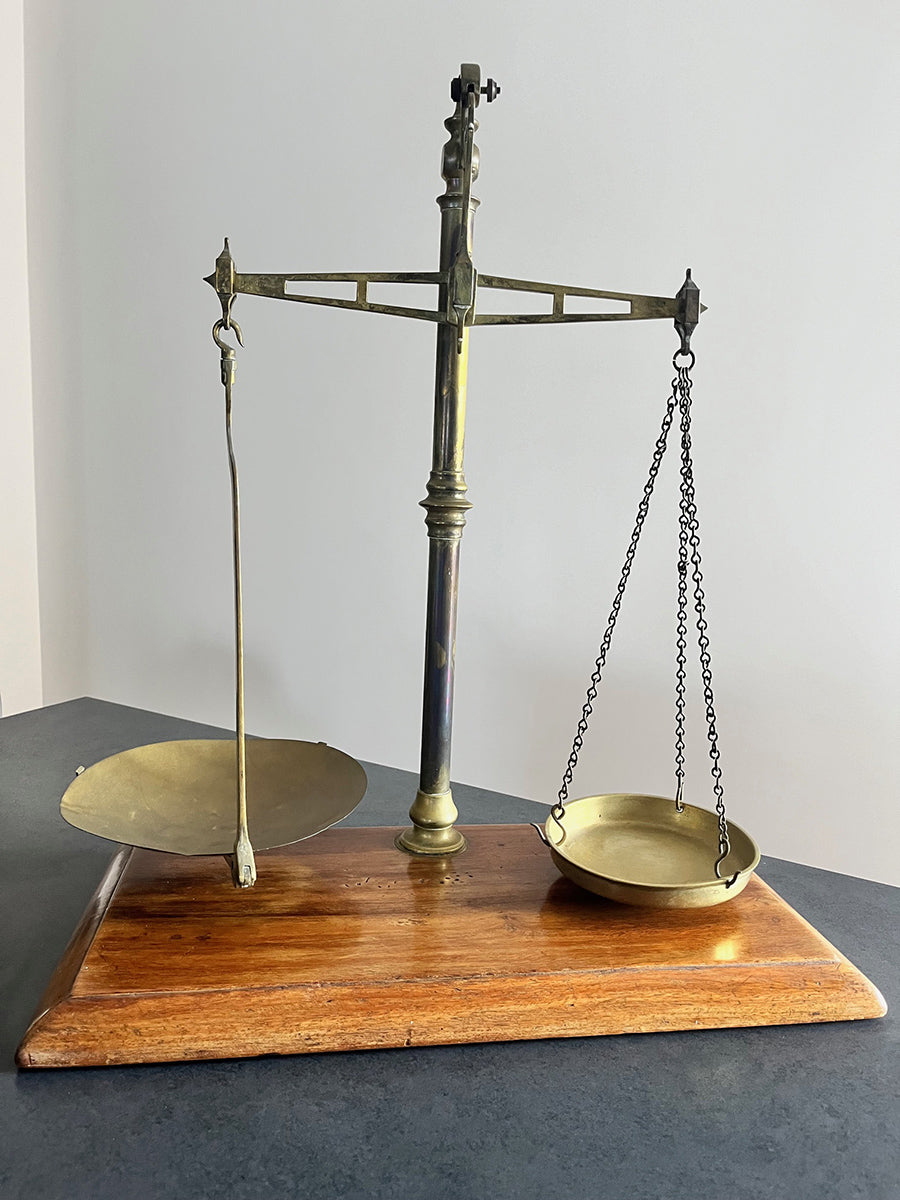 Bilancia da The Francese '900 in Ottone e Legno -Antiques-