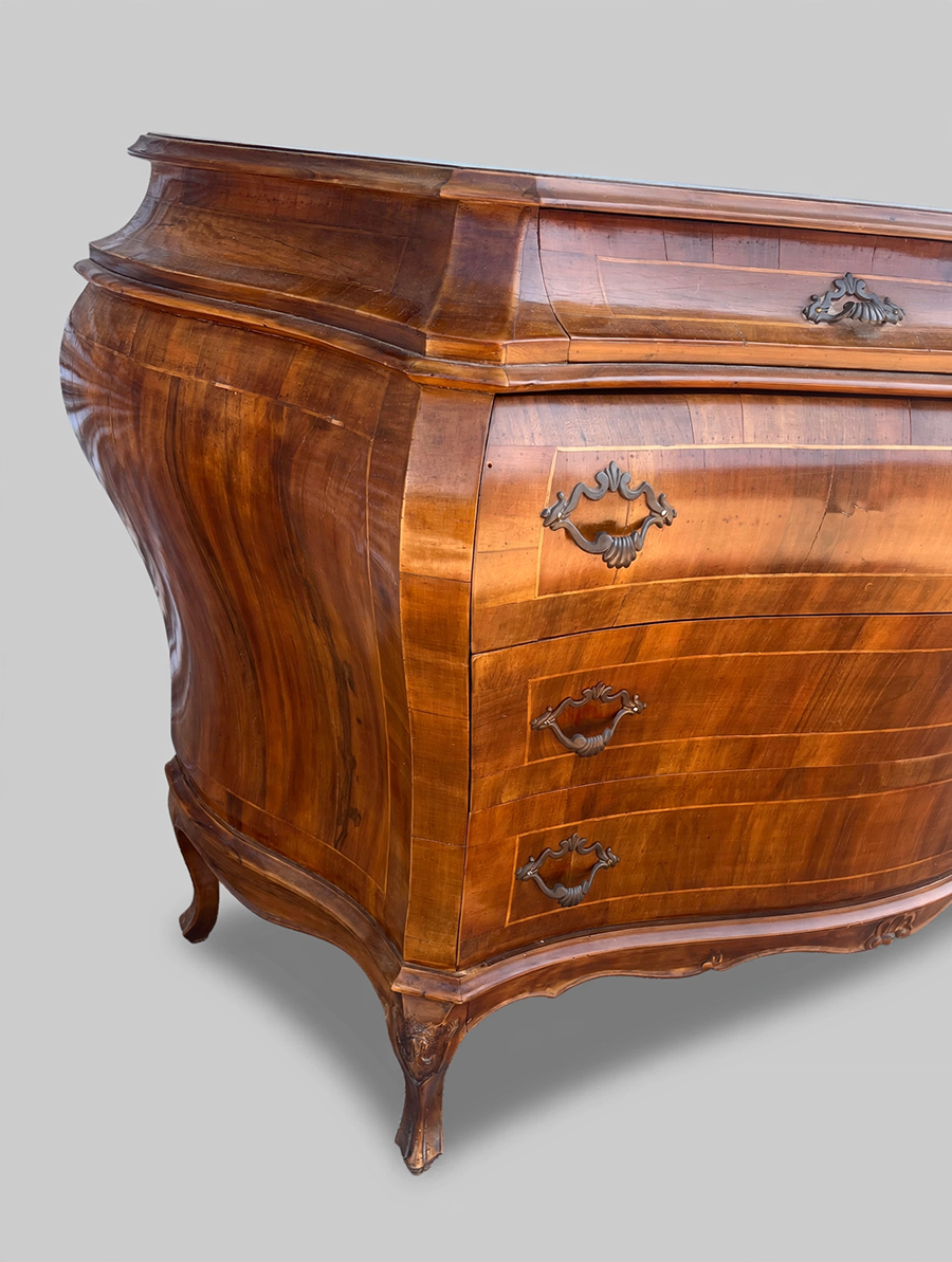 Cassettone Bombato in noce massello con intarsi '900 -Top Antiques-