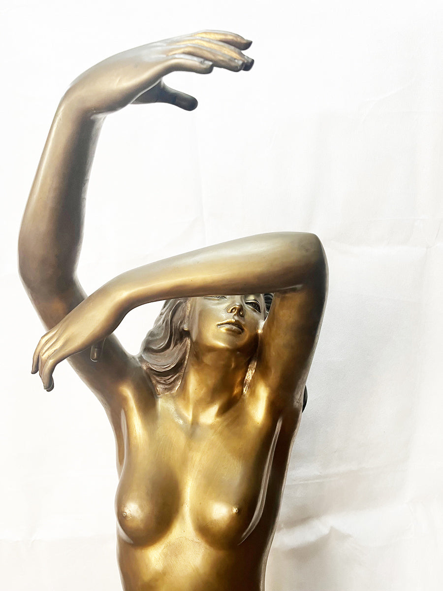 S. Monaco, grande scultura in bronzo raffigurante una donna nuda in piedi '900 -Top Antiques-