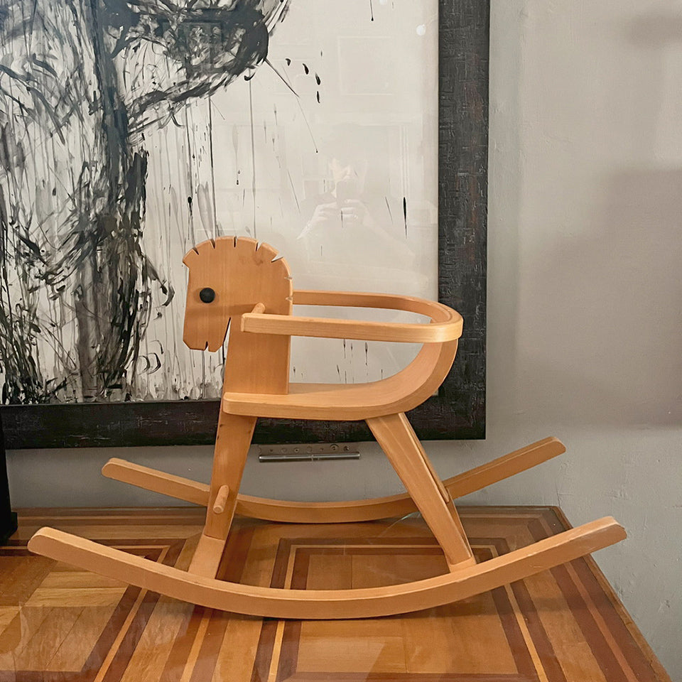 Ostheimer Cavallo a dondolo Peter con schienale interamente in legno - Top Art -