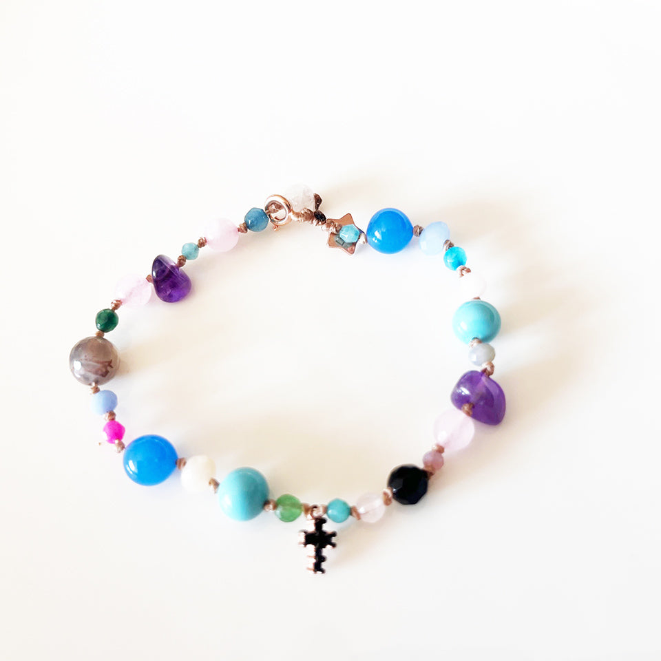 Bracciale Pietre Varie e Arg 925 con Croce Swarovsky neri -Creazione Unica-