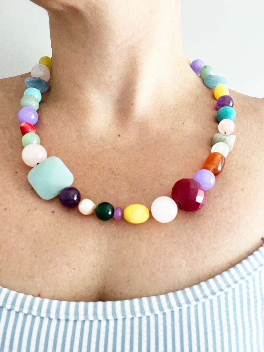 Collana Multicolor Pietre Dure Colorate e Irregolari con chiusura in Oro -Top Jewels-