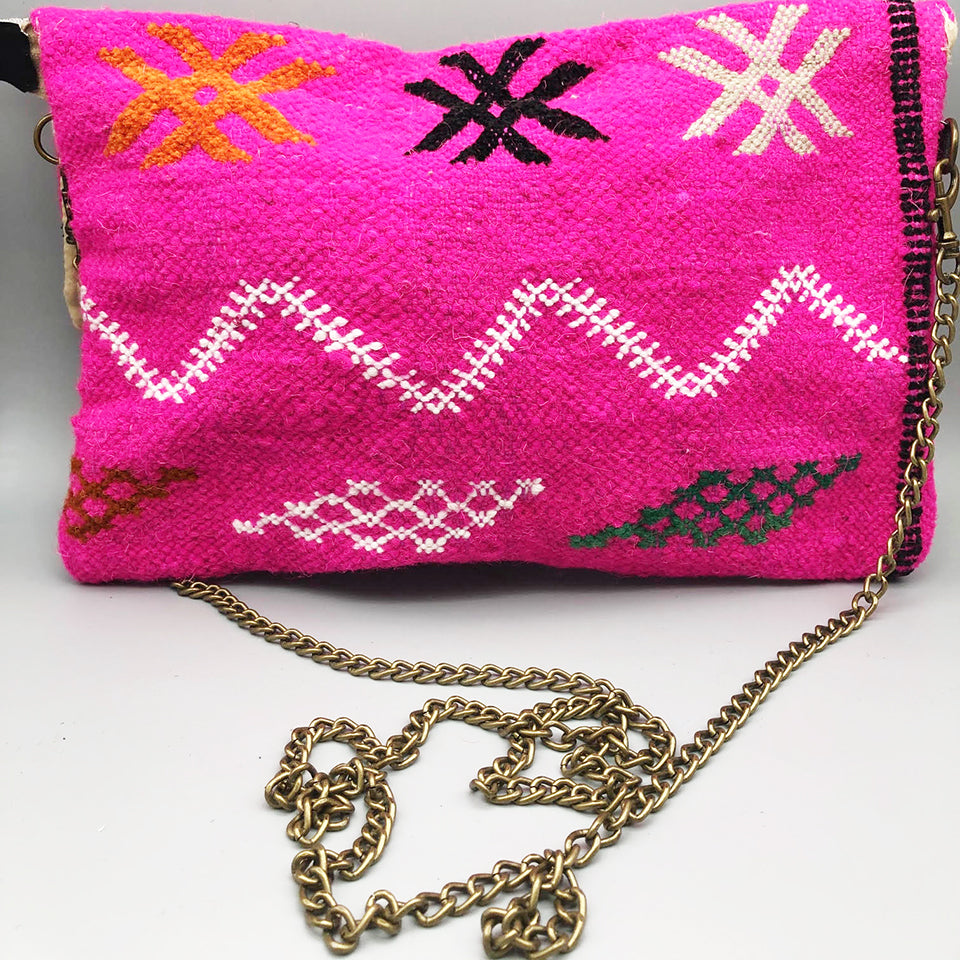 Pochette Rosa Handmade con tracolla e placca Argentone con Pietra