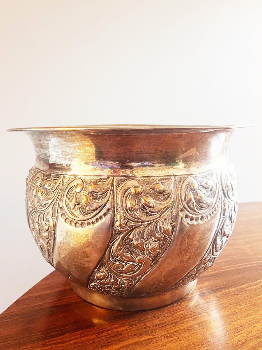 Fioriera in Sheffield sbalzato a mano con marchio '900 -Top Antiques-