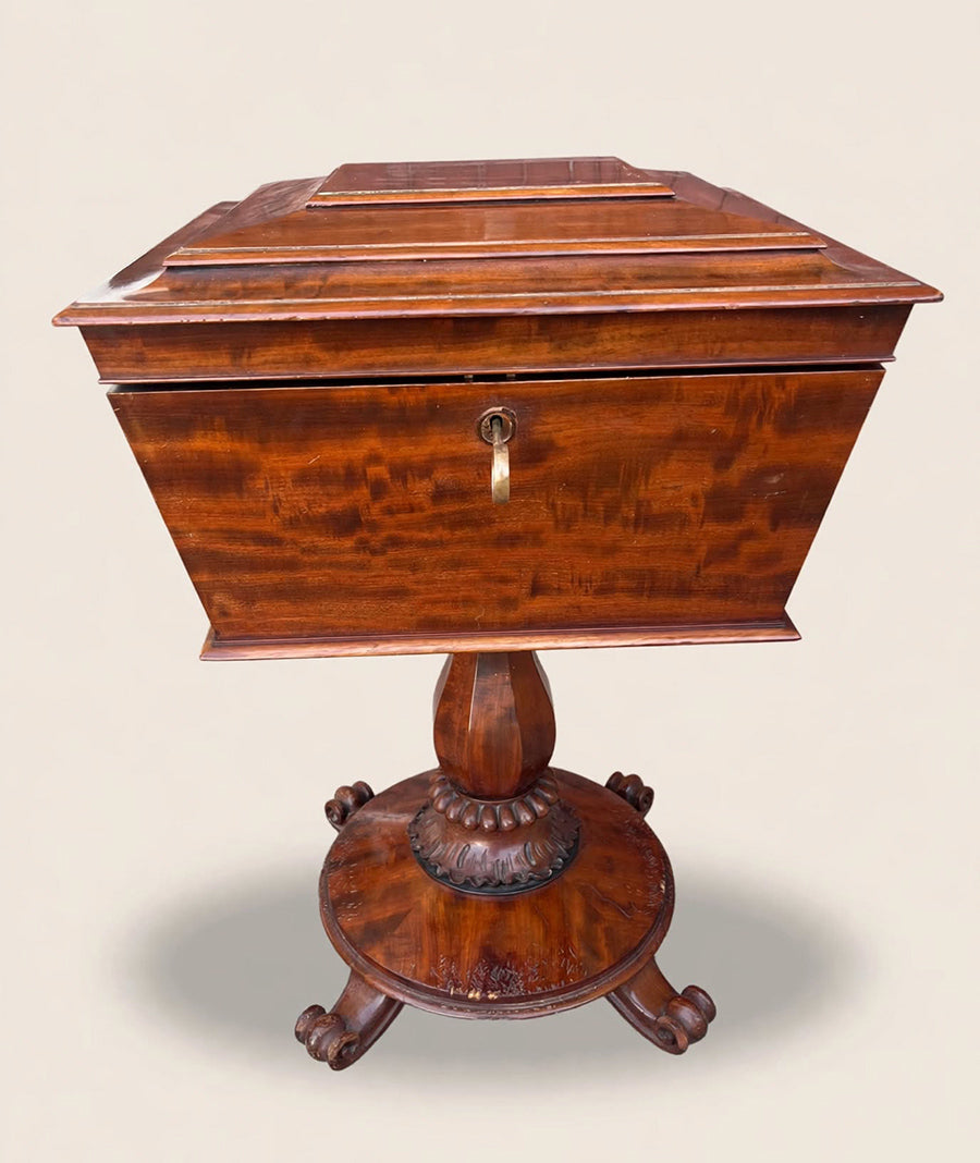 Raffinato tavolino da lavoro in stile Reggenza, realizzato intorno al 1835 -Top Antiques-