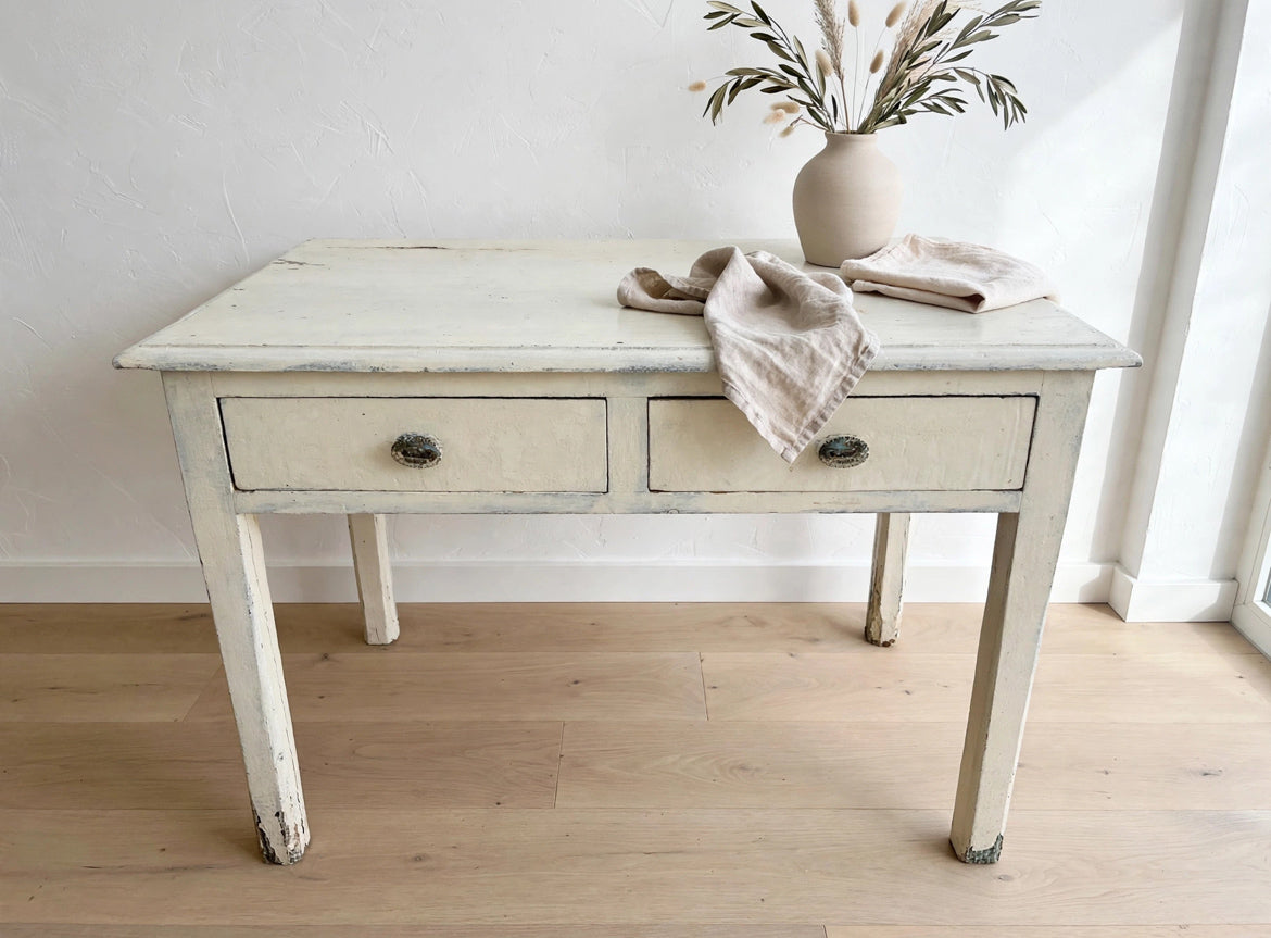 Tavolo da lavoro in legno decorato con cassetti frontali XX Secolo -Top Antiques-