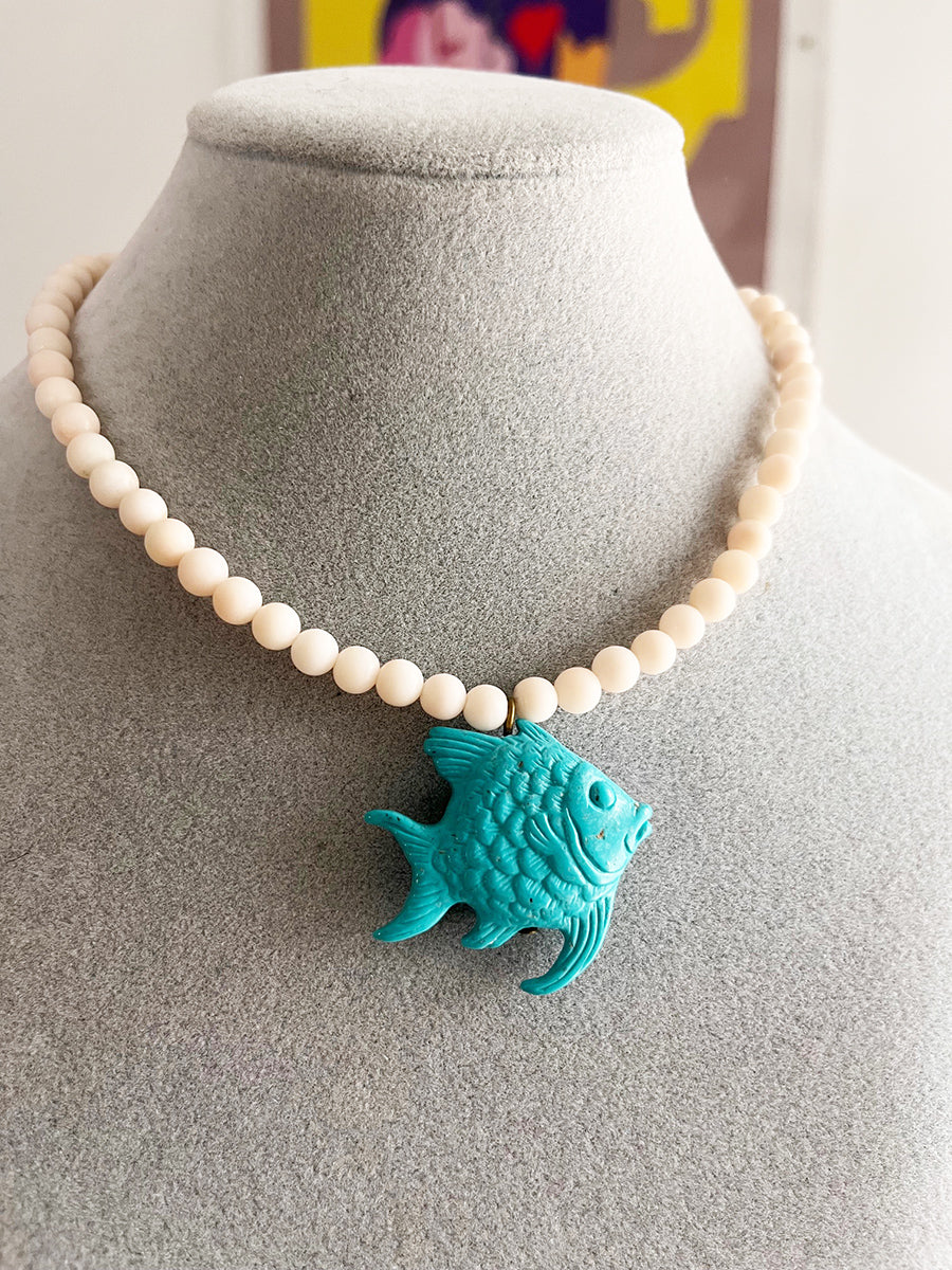 Collana Corallo Bianco con Charm Pesce Turchese Legno e chiusura in Arg 925 -Top Bijoux-