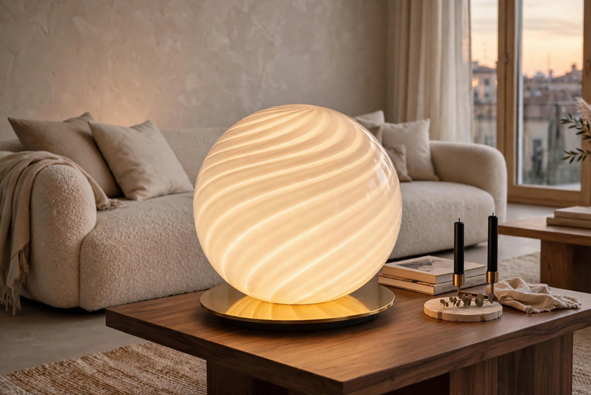Lampada da tavolo a sfera in&nbsp;vetro di Murano anni '70 "Candy" di Halo Design -Top Lighting-