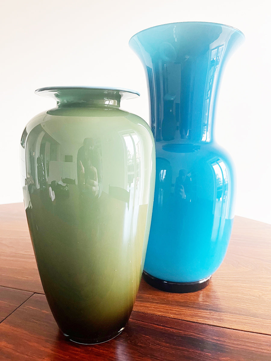 Vaso Bombato in vetro incamiciato bicolore Verde e Turchese '900 -Murano-
