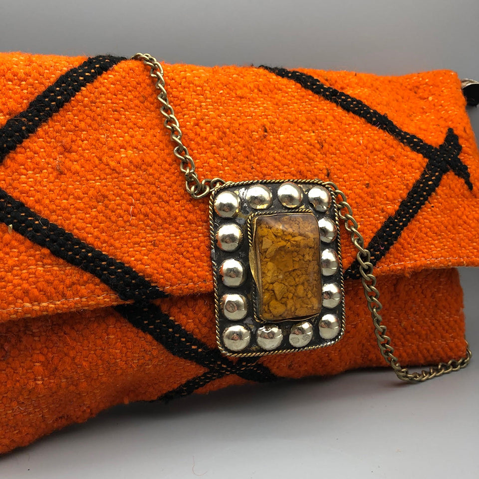 Pochette Arancione Handmade con tracolla e placca Argentone con Pietra